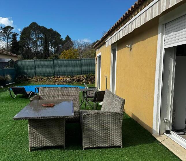 مبيت وإفطار La Maison Des Tarentes