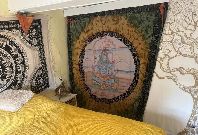 تختخواب و صبحانه Lu Cwène D à Ka