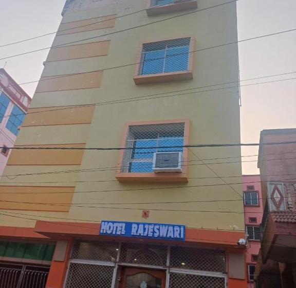 Goroomgo Hotel Rajeshwari Puri Near Sea Beach