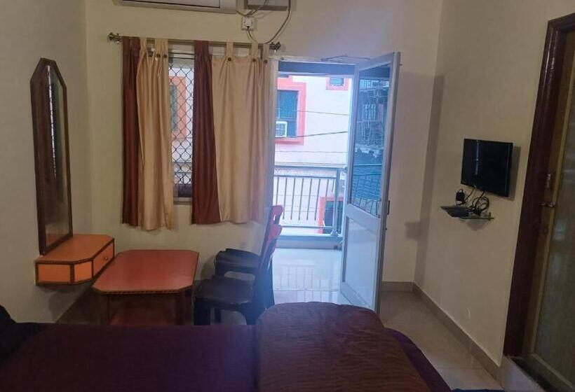 Goroomgo Hotel Rajeshwari Puri Near Sea Beach