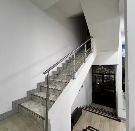 هتل Armenia Lions