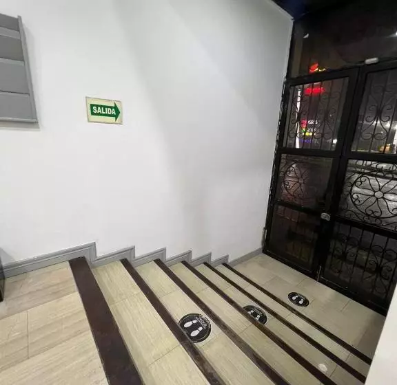 هتل Armenia Lions