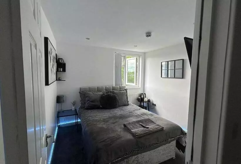 カプセルホテル The Dugout   Double Room