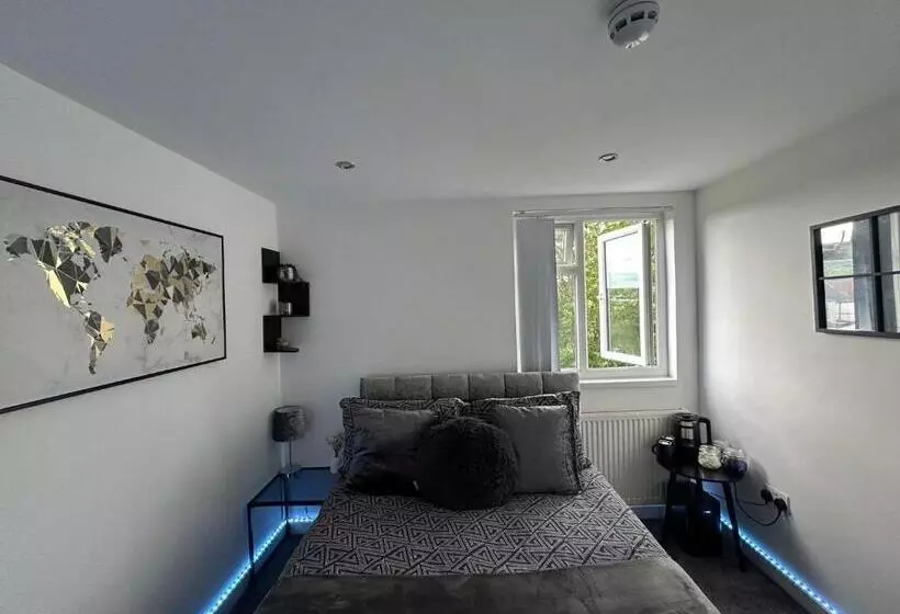 カプセルホテル The Dugout   Double Room