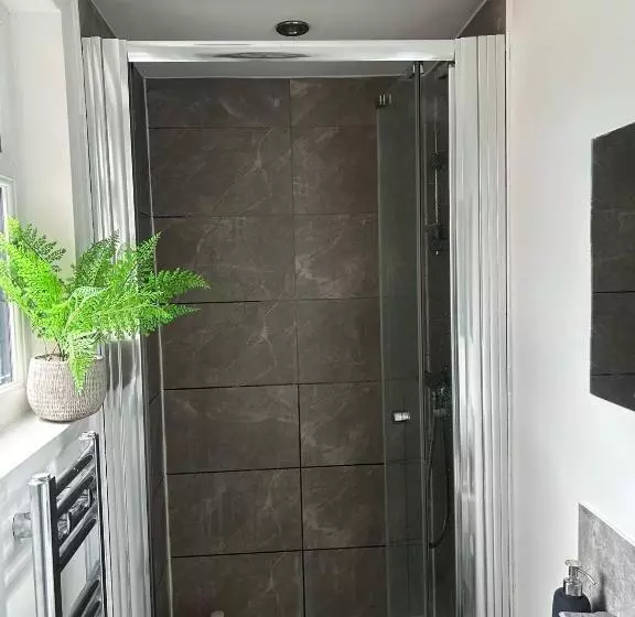 カプセルホテル The Dugout   Double Room