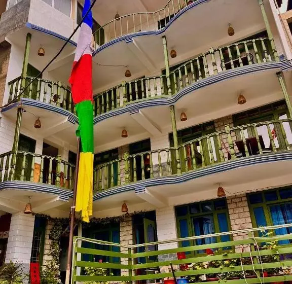 ホテル The Vaikunth Mcleodganj # Centrally Heated & Air Cooled # Scenic Mountain View # Big Parking # On Ma