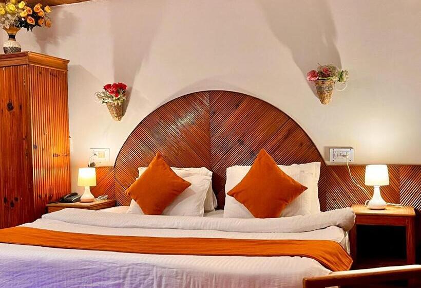 Szálloda The Vaikunth Mcleodganj # Centrally Heated & Air Cooled # Scenic Mountain View # Big Parking # On Ma