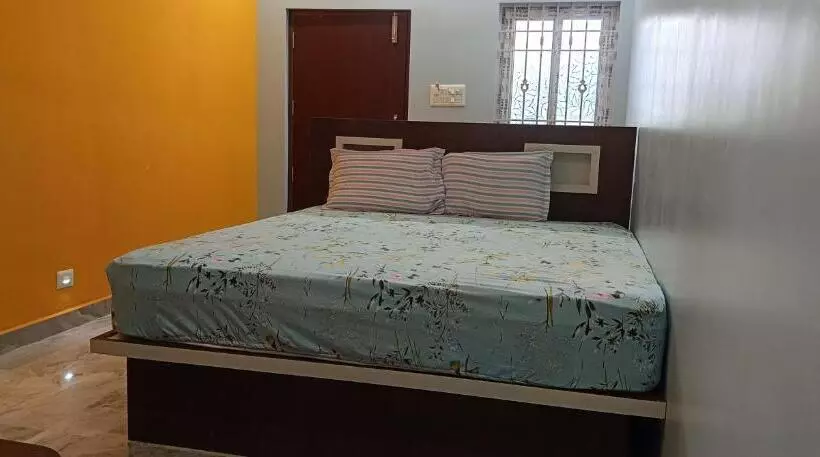 Hotelli Sathyam Resorts