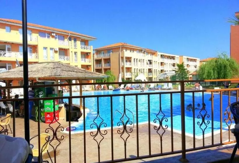 Hotelli Studio In Sunny Day 6