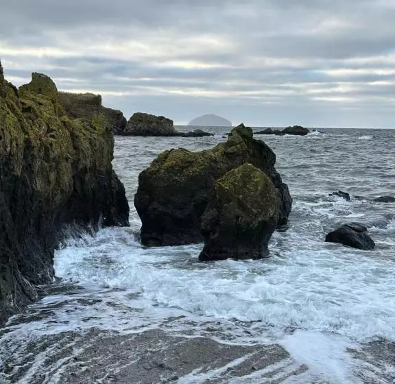 Peel House Bed And Breakfast