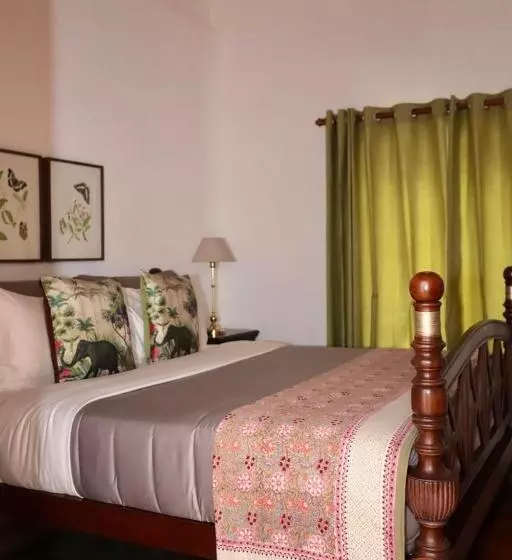 Majatalo Bawlana Estate   Kandy