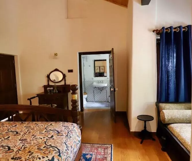 Majatalo Bawlana Estate   Kandy