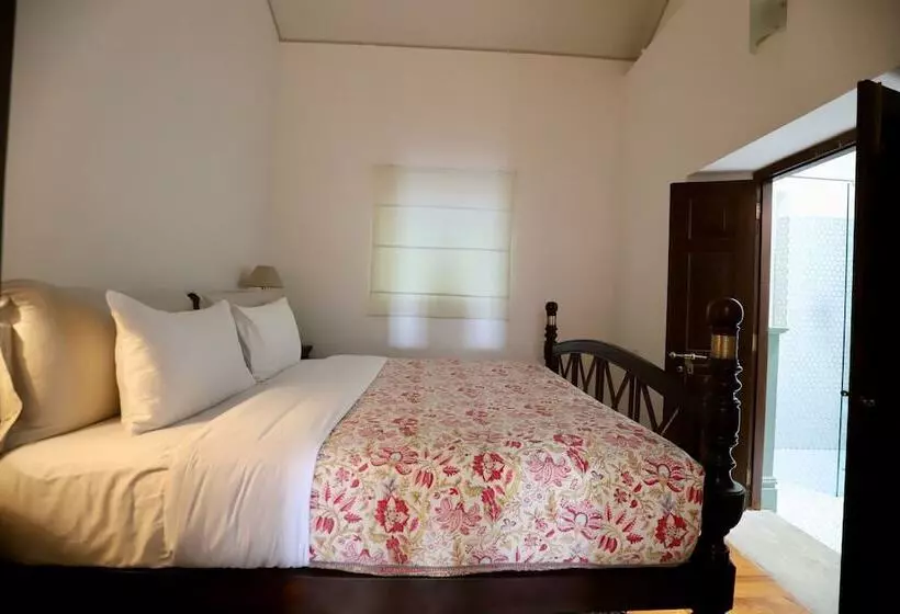 Majatalo Bawlana Estate   Kandy