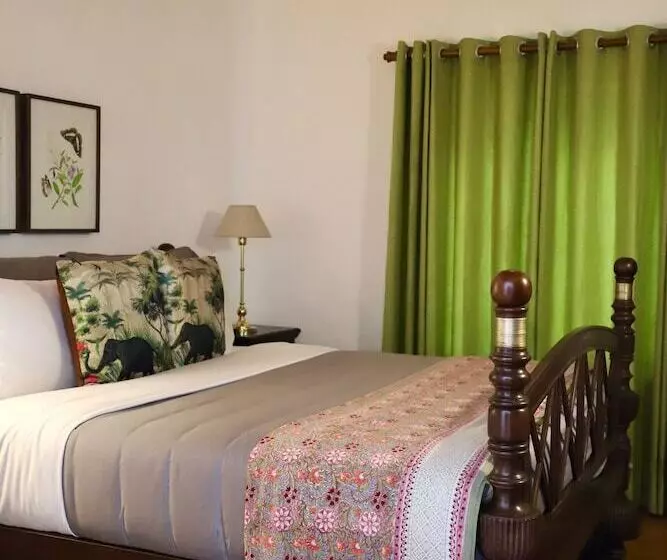 Majatalo Bawlana Estate   Kandy