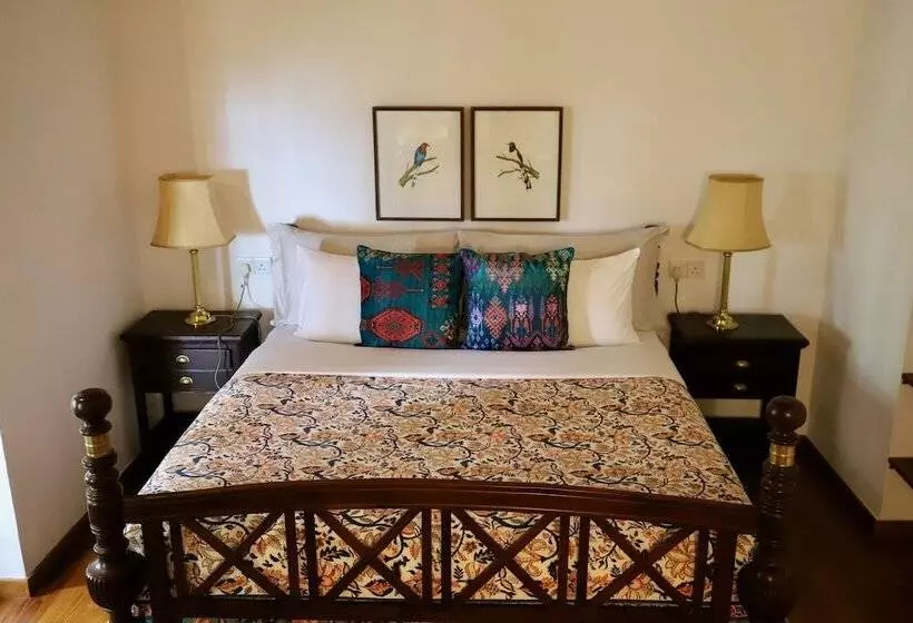 Majatalo Bawlana Estate   Kandy