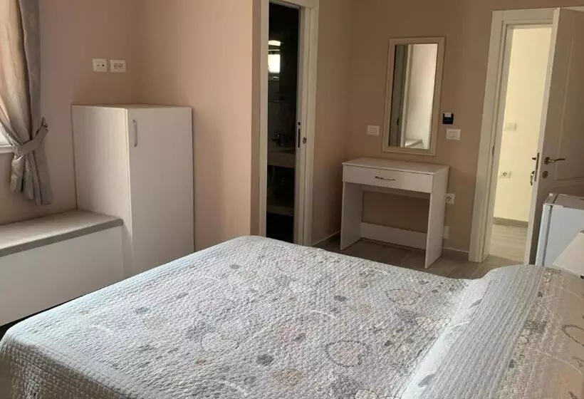 پانسیون Meri Rooms