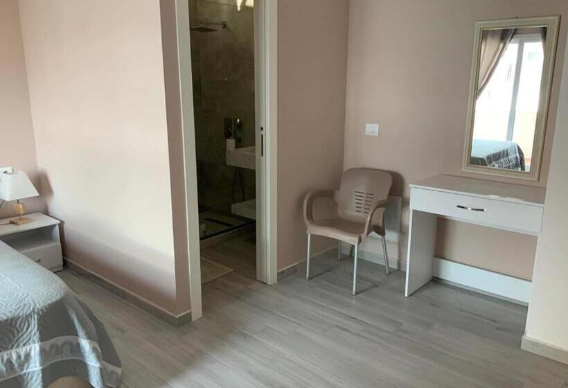 پانسیون Meri Rooms