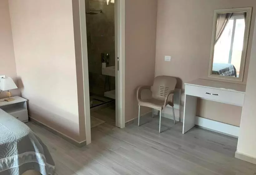 پانسیون Meri Rooms