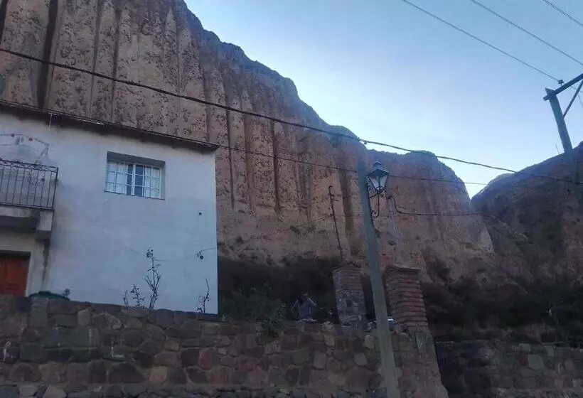 Majatalo Hostal Del Luna