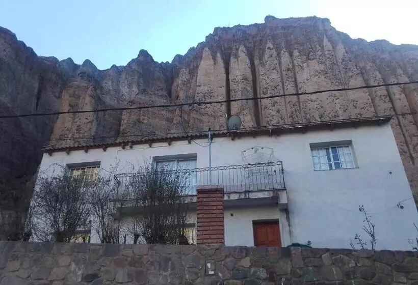 Majatalo Hostal Del Luna