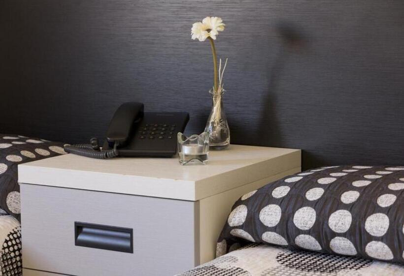 Pensão Hostal Plaza