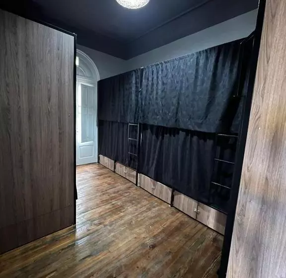 ペンション Hostel Dale