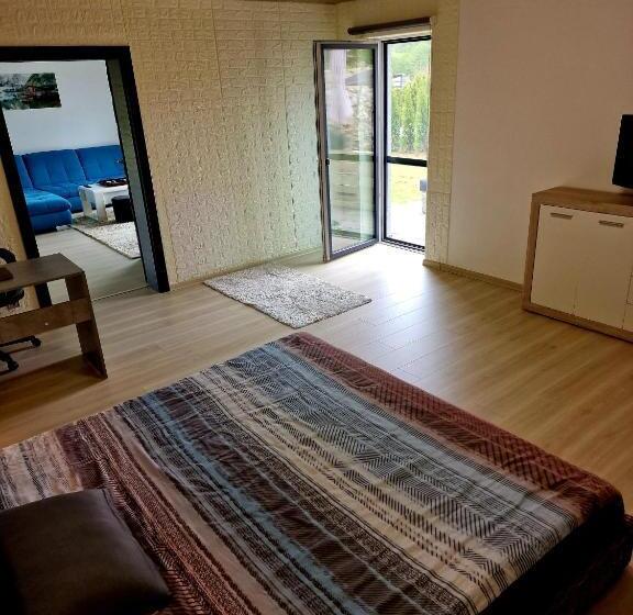 פנסיון La Perla