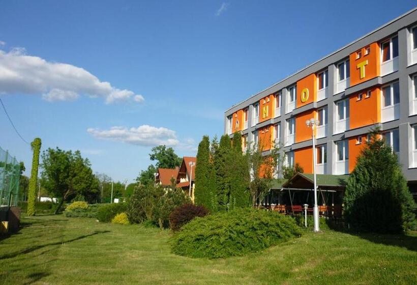 旅馆 Touring & Sport Hotel Siófok