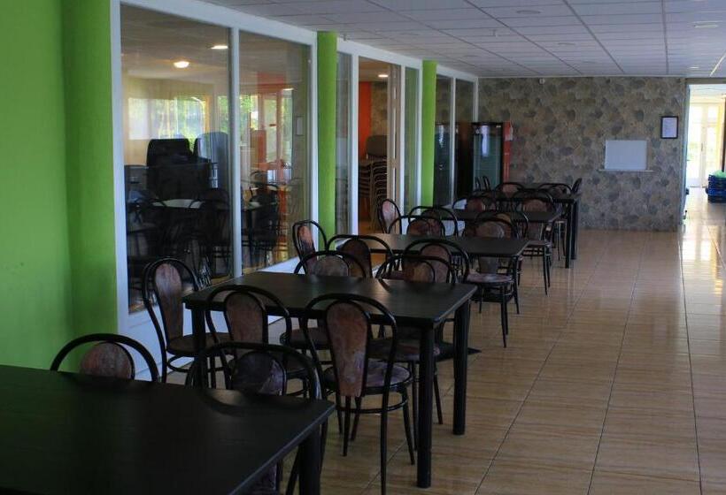 旅馆 Touring & Sport Hotel Siófok