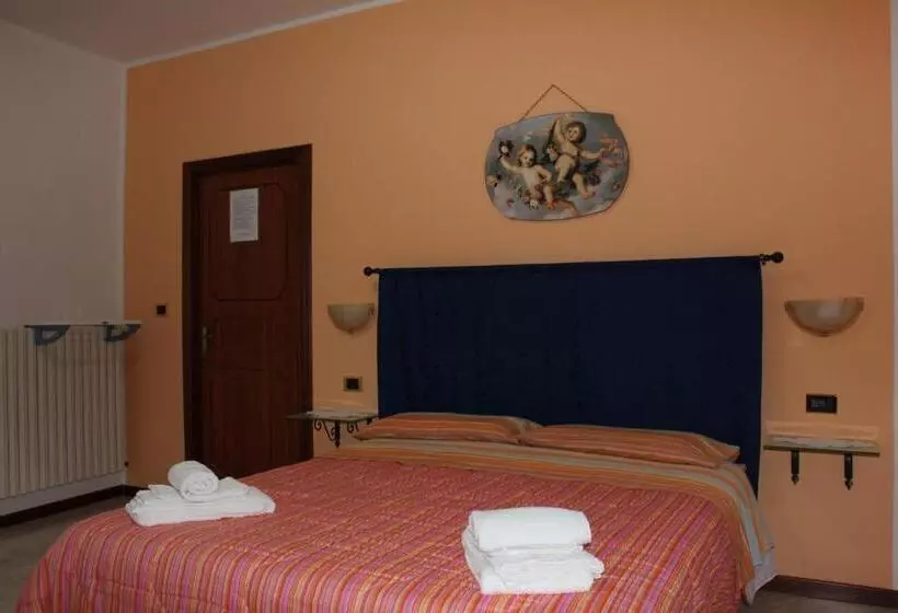تختخواب و صبحانه Antico Borgo