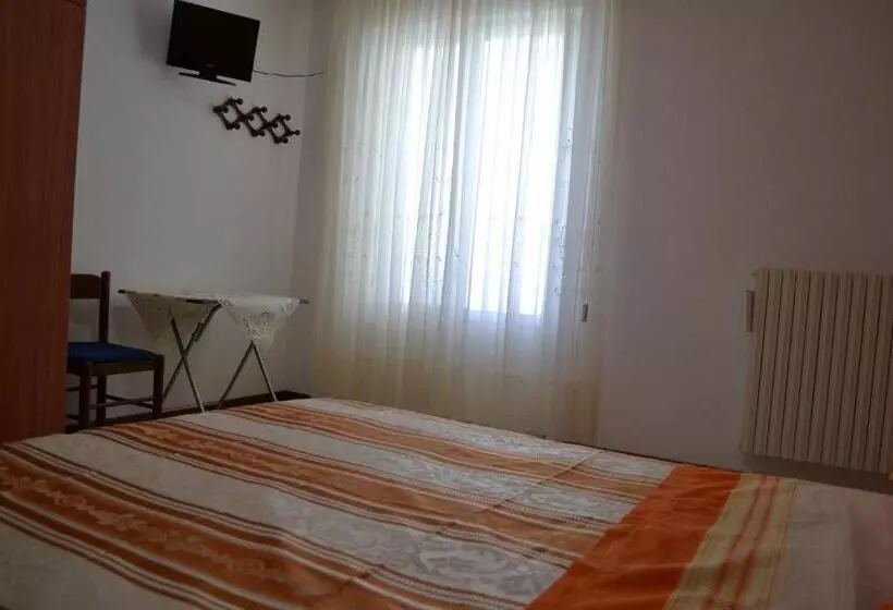 تختخواب و صبحانه Antico Borgo