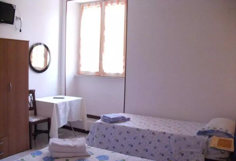 تختخواب و صبحانه Antico Borgo