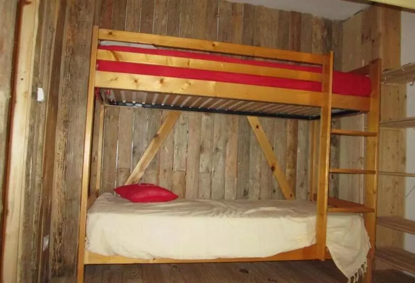 تختخواب و صبحانه Le Chalet De La Conversaria