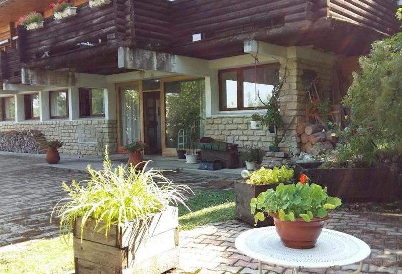 Nocleg ze śniadaniem Le Chalet De La Conversaria