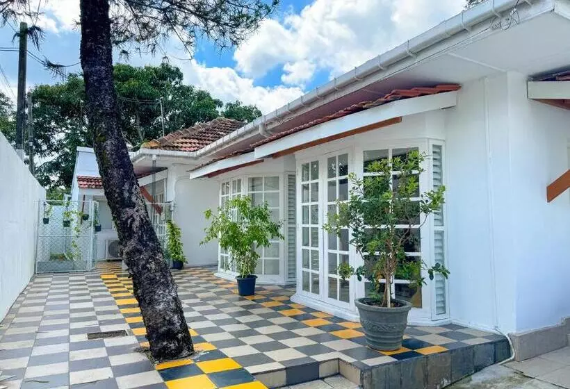 Hotelli Allure Cmb By Allure Leisure