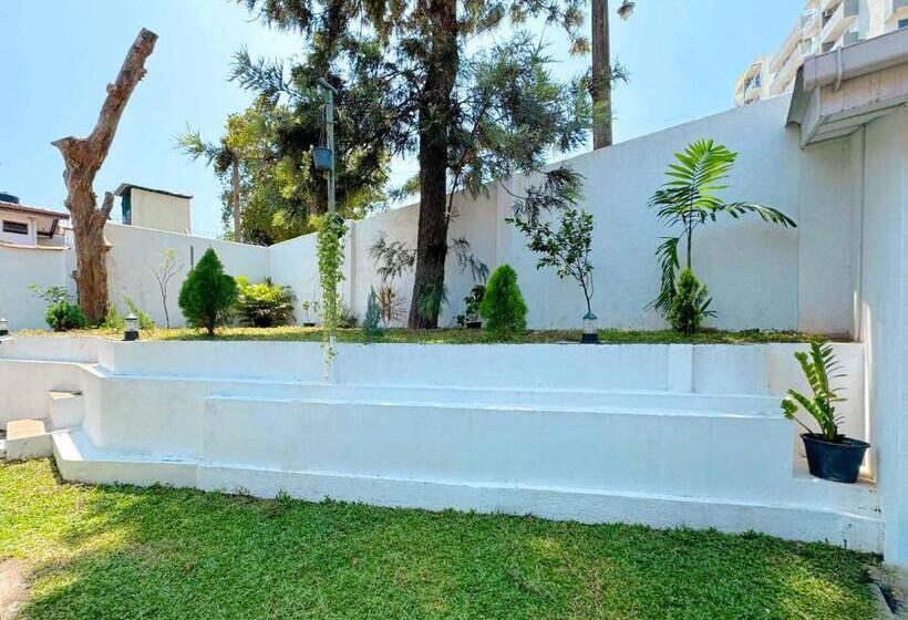 فندق Allure Cmb By Allure Leisure