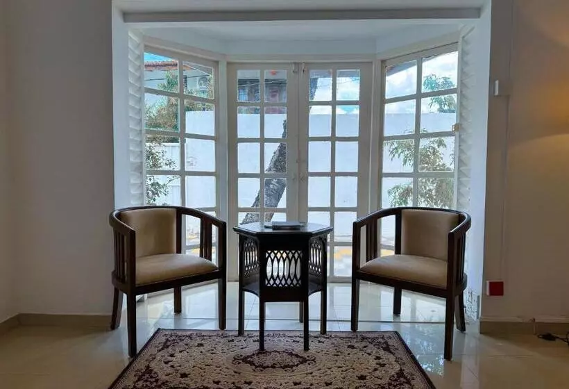 Hotelli Allure Cmb By Allure Leisure