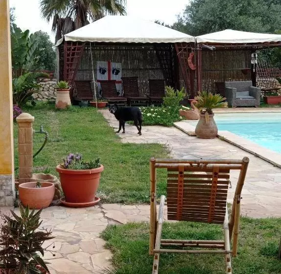 هتل La Luce Del Sinis
