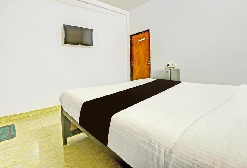 Hotel Elvin S Balaji Beach Place