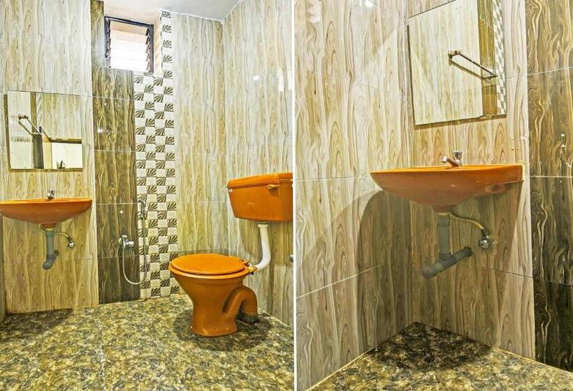 Hotel Elvin S Balaji Beach Place