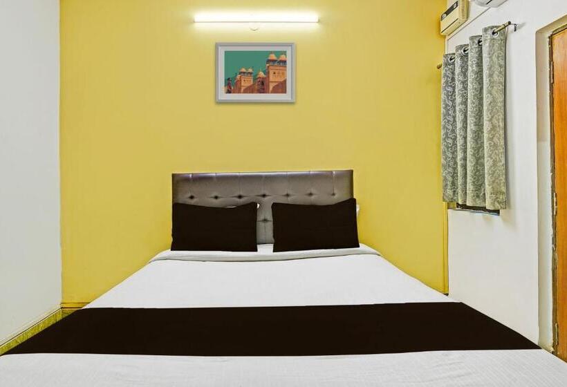 Hotel Elvin S Balaji Beach Place