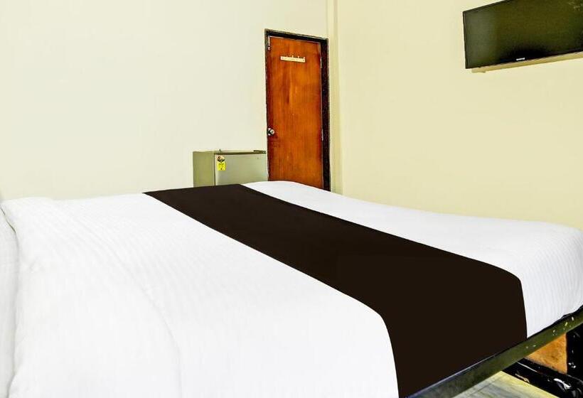 Hotel Elvin S Balaji Beach Place