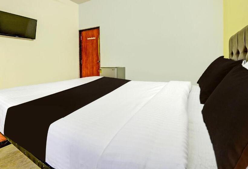 Hotel Elvin S Balaji Beach Place