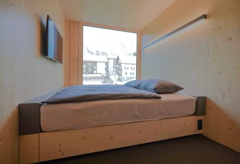 ホテル Revier Mountain Lodge Saas Fee