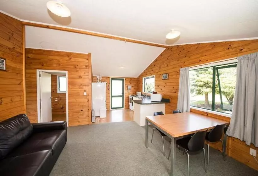 Motelli The Clive Hideaway