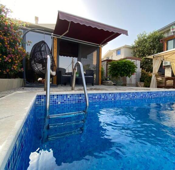 پانسیون Apartmani Izo L