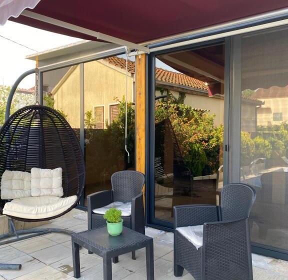 پانسیون Apartmani Izo L