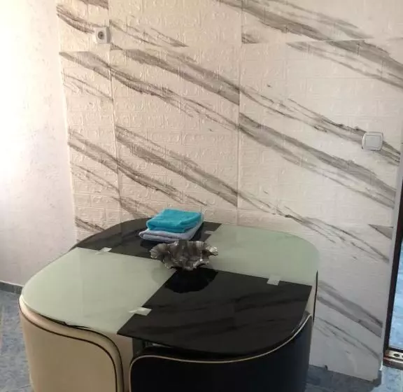 پانسیون Apartmani Izo L