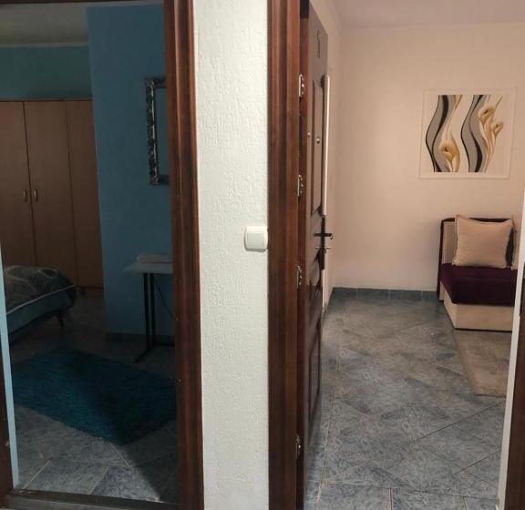 پانسیون Apartmani Izo L