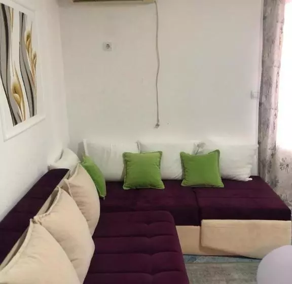 پانسیون Apartmani Izo L